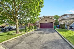 21 Vivians Crescent, Brampton, ON L6Y 4V1