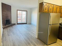 73 Roncesvalles Avenue 2, Toronto, ON M6R 2K6