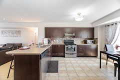 4855 Half Moon Grove 3, Mississauga, ON L5M 8C7