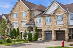 31 Lorenzo Circle, Brampton, ON L6R 3N3