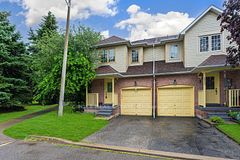 4920 Rathkeale Road 1, Mississauga, ON L5V 2E9