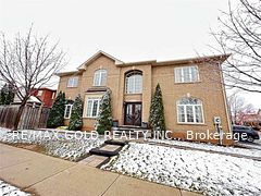 2293 Baronwood Drive, Oakville, ON L6M 4Z6