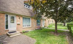 1730 Albion Road 29, Toronto, ON M9V 1C1