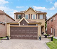 32 Niles Court, Brampton, ON L6S 5T5