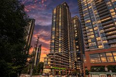 2212 Lake Shore Boulevard W 2808, Toronto, ON M8V 0C2