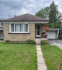 35 Enfield Avenue S, Toronto, ON M8W 1T6