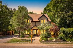 1470 Queen Street W, Caledon, ON L7K 0E4