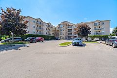 1490 Bishops Gate 209, Oakville, ON L6M 4N3