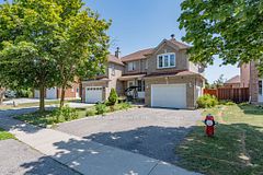121 Bighorn Crescent, Brampton, ON L6R 1G2