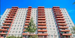 50 Lotherton Pathway 1114, Toronto, ON M6B 2G7
