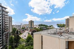 39 Stavebank Road N PH 4, Mississauga, ON L5G 4N7