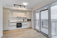 1285 Dupont Street 2407, Toronto, ON M6H 0E3