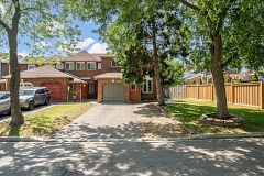2755 Lindholm Crescent, Mississauga, ON L5M 4S1