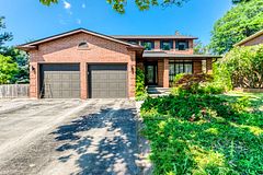 1124 Notley Crescent, Oakville, ON L6M 1H4