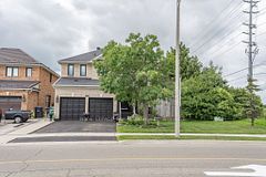 348 Edenbrook Hill Drive, Brampton, ON L7A 2K9