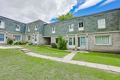 1350 Winding Trail 20, Mississauga, ON L4Y 2T8