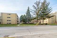 799 Robinson Street 4, Burlington, ON L7R 2L4