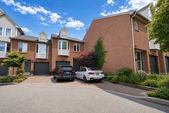 1210 Upper Village Drive, Mississauga, ON L5E 3H6