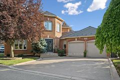 3344 Trelawny Circle, Mississauga, ON L5N 6N5