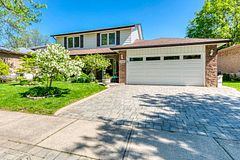 2491 Woburn Crescent, Oakville, ON L6L 5E8