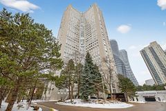 3650 Kaneff Crescent 501, Mississauga, ON L5A 4A1