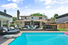 608 Moorelands Crescent, Milton, ON L9T 4B5