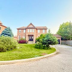 3388 Trelawny Circle, Mississauga, ON L5N 6N6