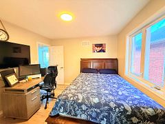 15 Apple Valley Way, Brampton, ON L6P 3R3