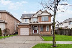 2245 Pathfinder Drive, Burlington, ON L7L 6L6