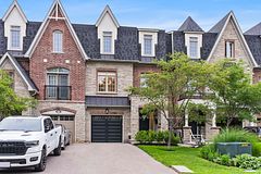 2083 Grange Drive, Mississauga, ON L5B 1P4