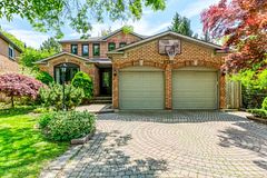 1239 White Lane, Oakville, ON L6M 2T7