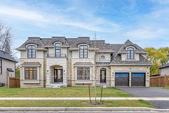 243 Prince George Crescent, Oakville, ON L6L 6P2