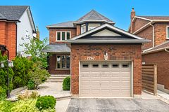 7267 Windbreak Upper Court, Mississauga, ON L5N 6K6