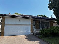 3297 Lonefeather Crescent, Mississauga, ON L4Y 3G6