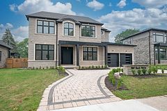 302 Tuck Drive, Burlington, ON L7L 2R1