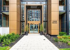 2333 Khalsa Gate 811, Oakville, ON L6M 0X7