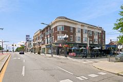 1228 St Clair Avenue W 3, Toronto, ON M6E 1B7
