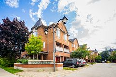 6950 Tenth Line 31, Mississauga, ON L5N 6Y1