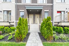 10 Lloyd Janes Lane 187, Toronto, ON M8V 0J5