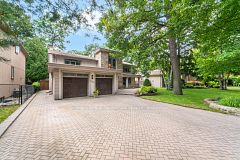 2130 Autumn Breeze Drive N, Mississauga, ON L5B 1R4