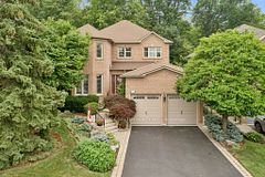 1641 Glenvista Drive, Oakville, ON L6H 6E9