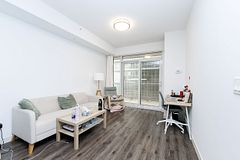 2093 S Fairvew Street S 506, Burlington, ON L7R 0E6