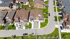 39 Divinity Circle, Brampton, ON L7A 3Y4