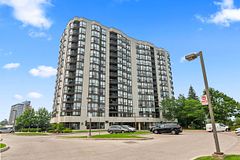 1155 Bough Beeches Boulevard 406, Mississauga, ON L4W 4N2