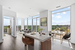 4010 Eglinton Avenue W 625, Toronto, ON M9A 0G5