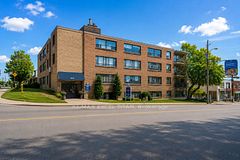 2507 Eglinton Avenue W 304, Toronto, ON M6M 1S9