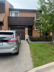 1951 Rathburn Road E 80, Mississauga, ON L4W 2N9
