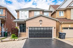 901 Knotty Pine Grove, Mississauga, ON L5W 1J9