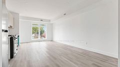 1927 Lawrence Avenue W 4, Toronto, ON M9N 1G8