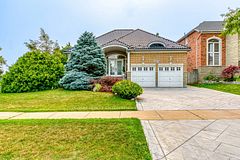 2839 Bushland Crescent, Mississauga, ON L5J 1Y1